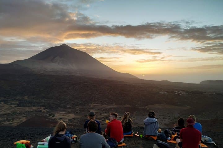 TOUR PRIVADO Parque Nacional del Teide: Senderismo y Observación de Estrellas