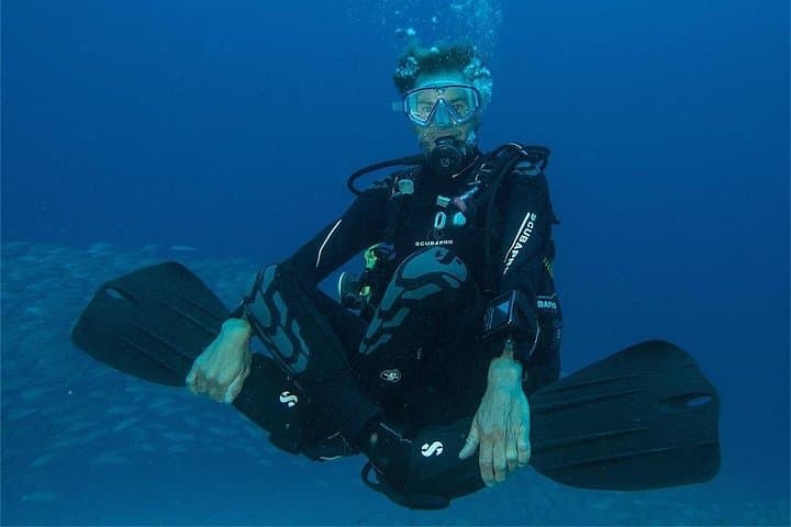 CERTIFICACIÓN AVANZADA DE AGUA ABIERTA - ¡Mejore sus habilidades de buceo hasta 30m!