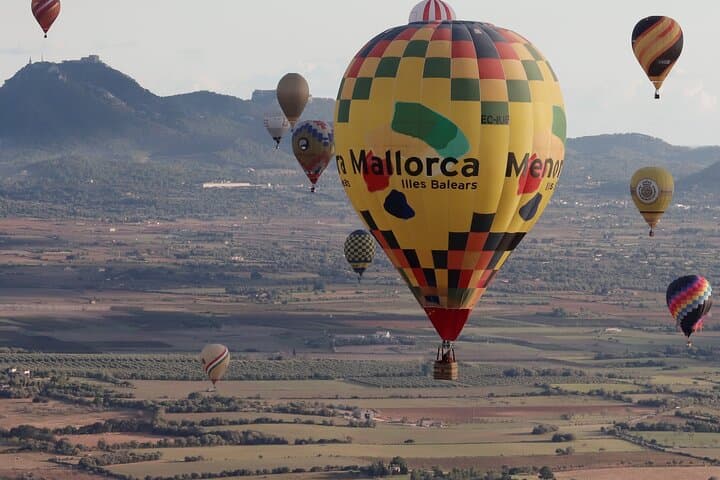 Vuelo en globo privado sobre Mallorca para dos personas