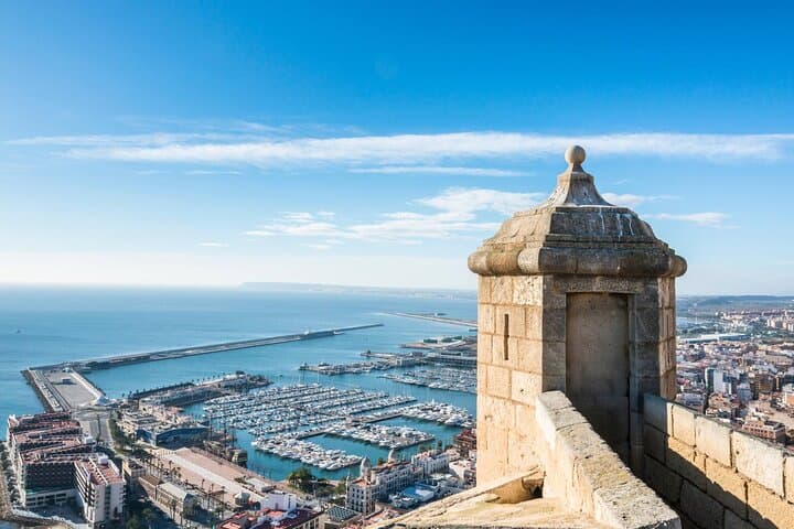 Tour Alicante : Experiencia completa en ciudad, castillo, mercado y tapas