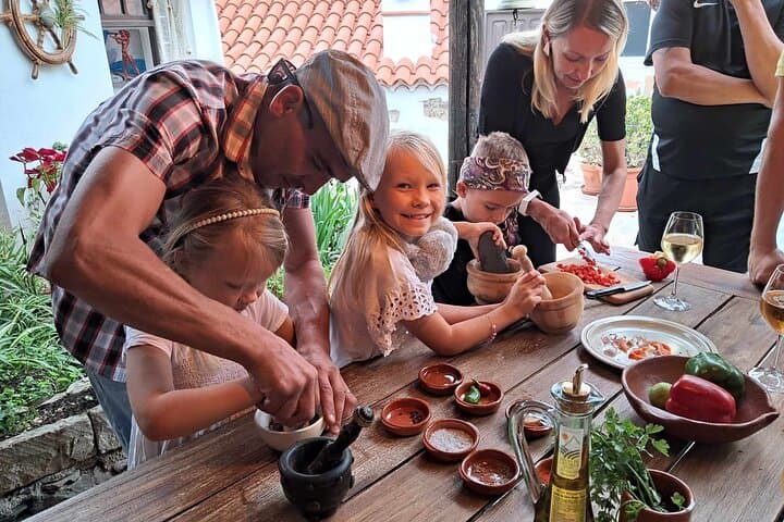 Tenerife : Clase de Cocina Canaria con Icónicos Platos Locales