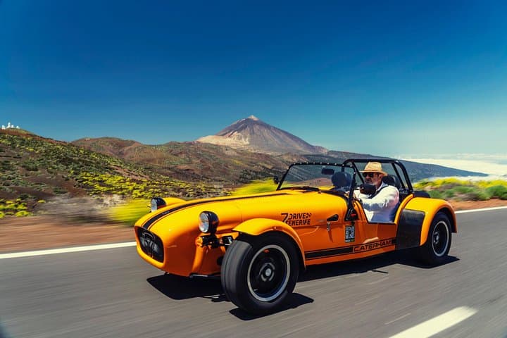 Tenerife al volante de un Caterham Lotus 7 en completa libertad