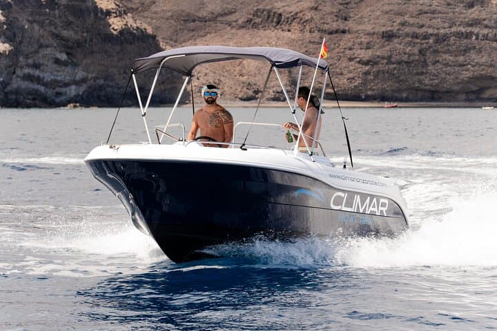 LANZAROTE: Papagayo CON LICENCIA DE NAVEGACIÓN (QUICKSILVER 580)
