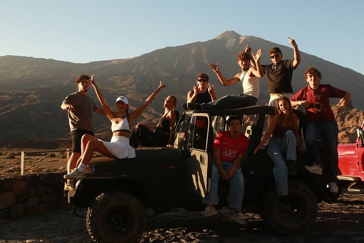 Excursión en Jeep Autoconducción al Atardecer por el Teide (2.000m)