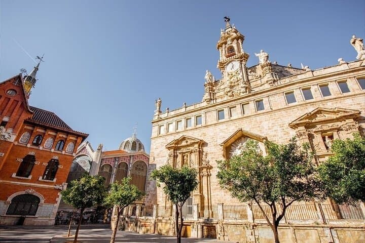 Tour Privado por el centro histórico de Valencia con radioguía
