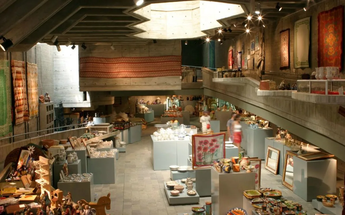 Vista de Centro de Artesanía de Lorca (interior), imagen relacionada con Cómo moverse por Lorca en transporte público