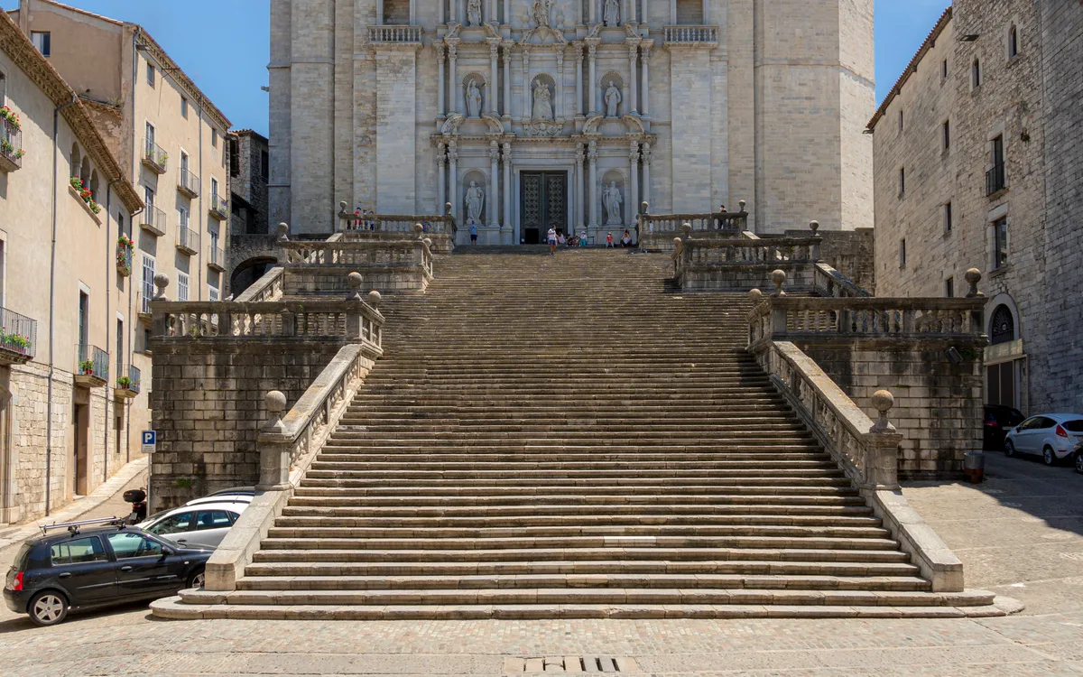 Catedral de Girona y su escalinata monumental
