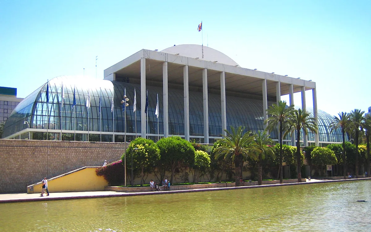 Vista de València Palau de la Música, imagen complementaria relacionada con Eventos en Valencia: cómo llegar sin coche